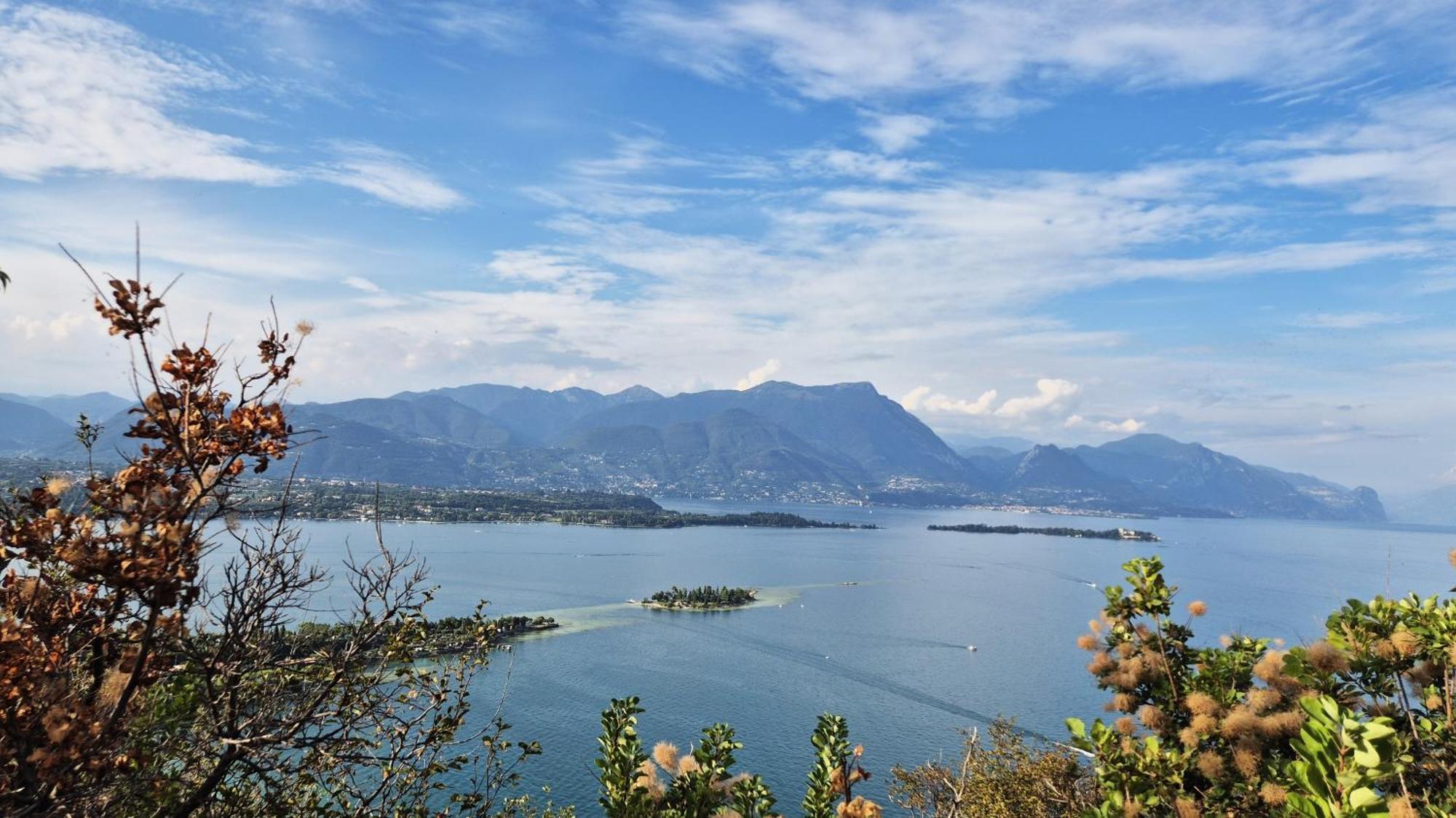 Garda Lake Attic Montinelle Exterior foto